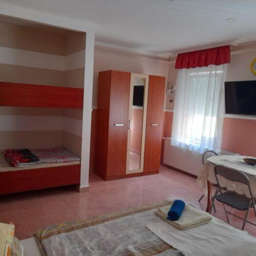 Andrea Apartman Хайдусобосло Экстерьер фото